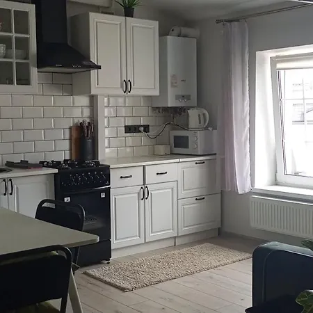 Appartamento In Bozdosh Estate